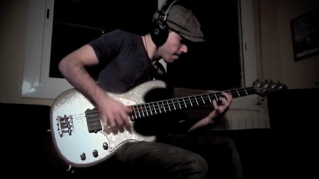 RHCP - Power of Equality [Bass Cover by Miki Santamaria]