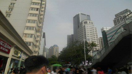 Chine  conférence d' Antoine Antolini sur l'art céramique. L'oeuvre d'Iga Gielniewski.