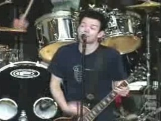 Sum 41 - Still Waiting - LIVE