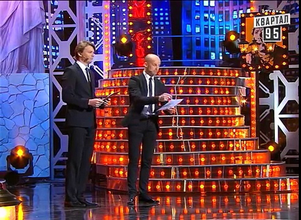 Братья Шумахеры|Лучшее в 2013 году|Янукович на приеме|Титушка Сява|Менеджер и его жена