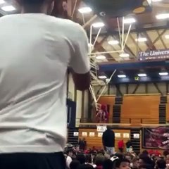 Nathan CravenⒶ Kid asks Michael Jordan "What are those!"