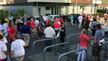 Protestmars tegen ontslagen bij TSN Thuiszorg in Stadskanaal - RTV Noord