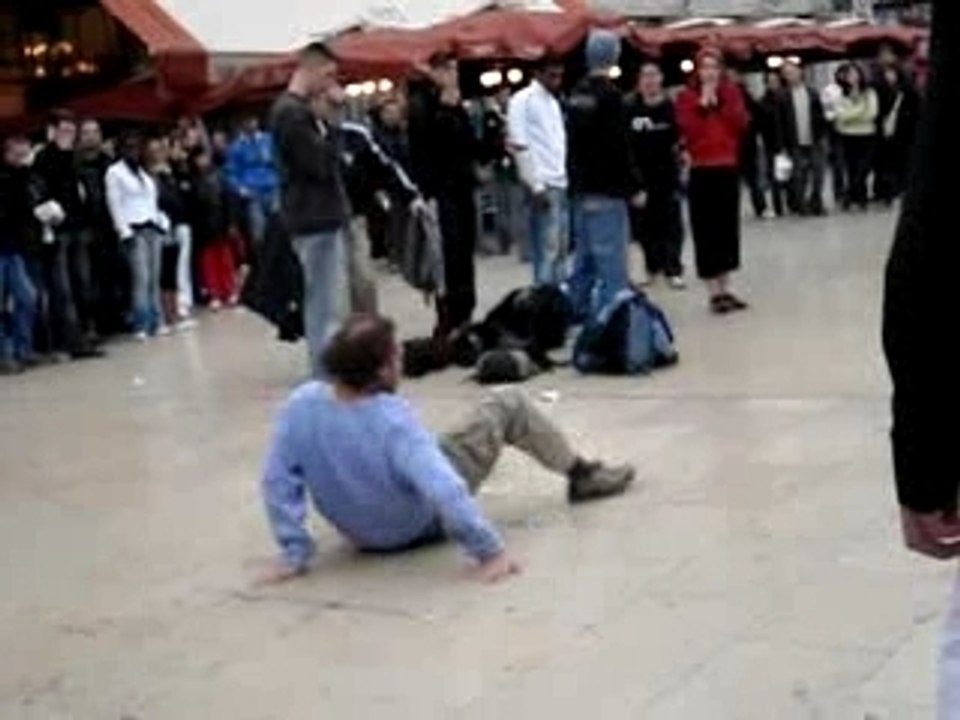 dance place de la comedie