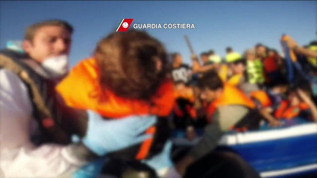 Sobreviventes chegam à Itália