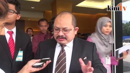 'Najib should accept responsibility and resign'