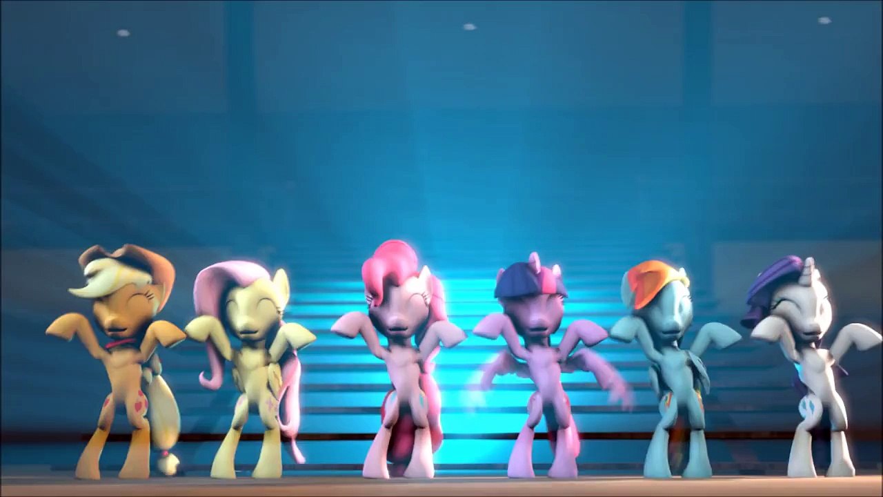 Ponies Awkwardly Doing the Caramelldansen