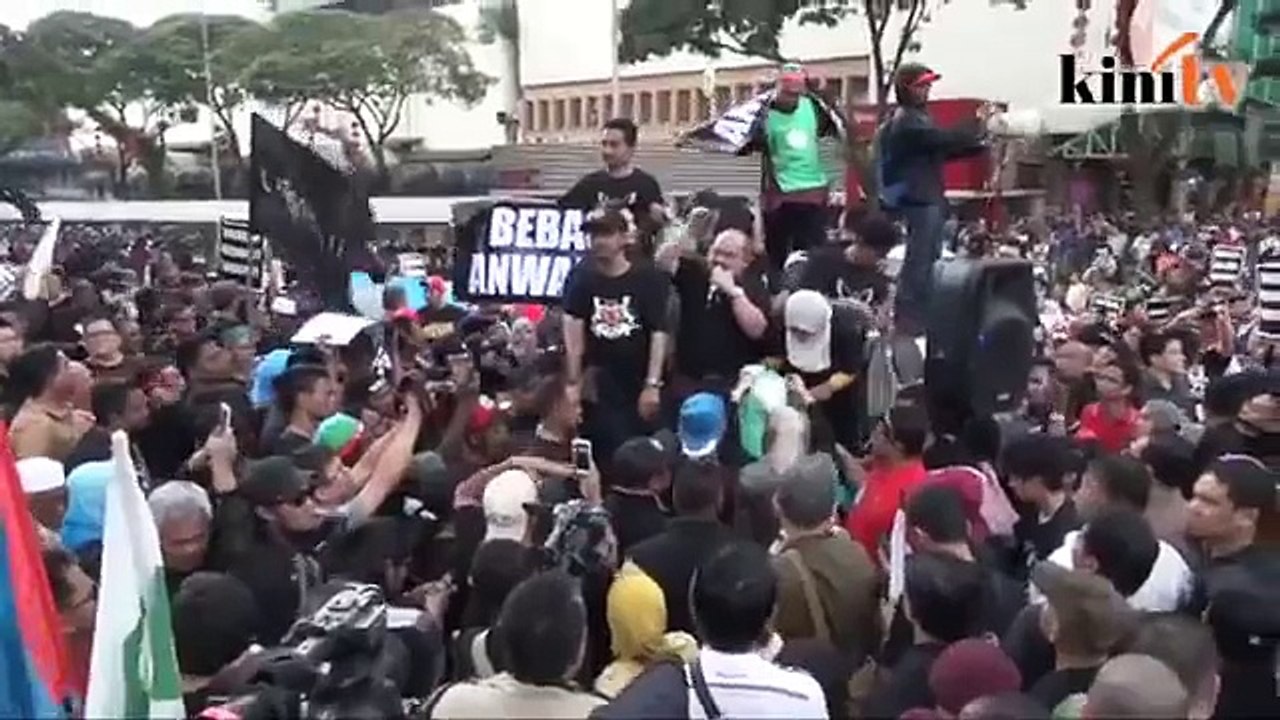 4:20 petang: 'Umno lakukan kezaliman ke atas Anwar'