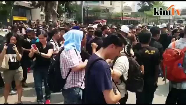 3:25 petang: Penganjur beri arahan supaya sedia berarak