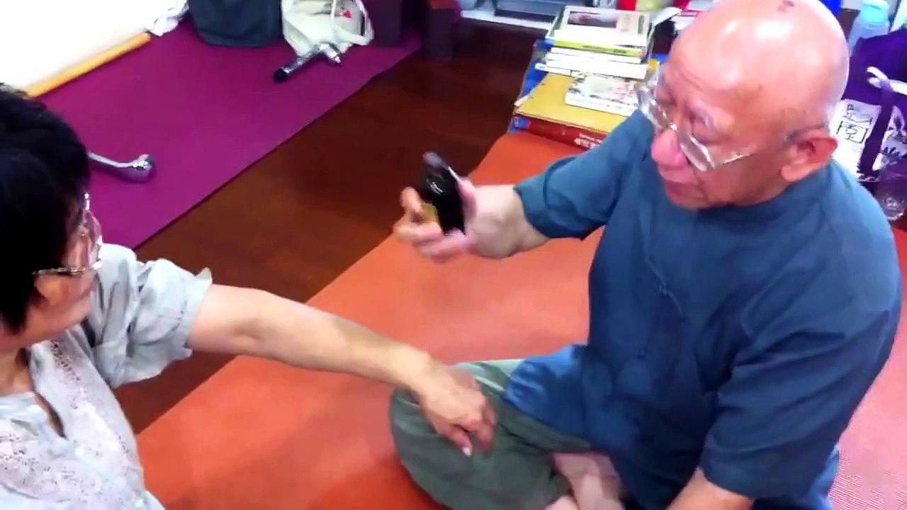 媽媽手、手腕炎、肌腱炎、板機指的自我康復方法(苦行老師教導)