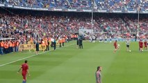 How Leo Messi and Dani Alves warm up.