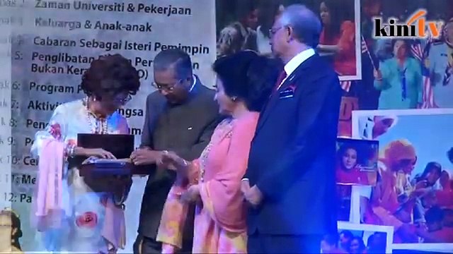 Hubungan Rosmah dengan adik-beradik Najib retak?