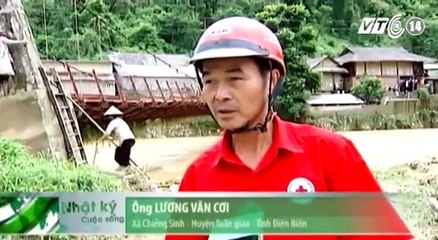 Bất chấp nguy hiểm người dân vẫn qua cầu treo sắp sập tại điện biên