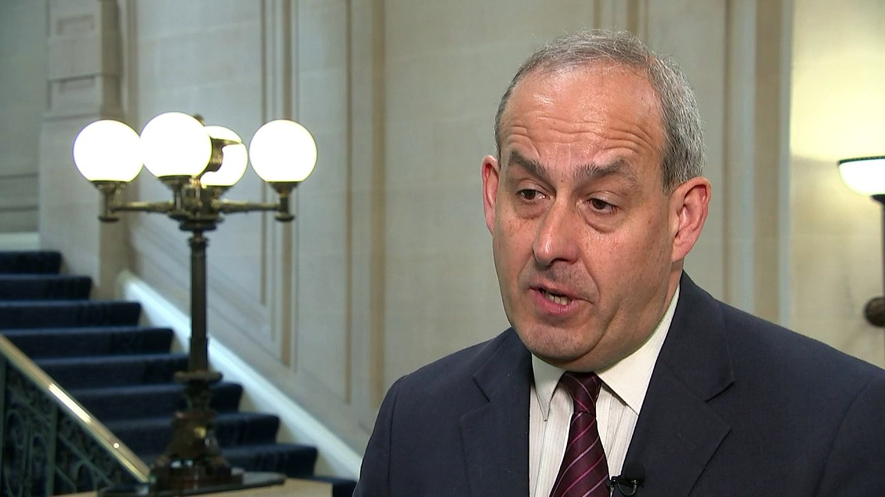 Hanson: Closing Channel Tunnel would be retrograde step