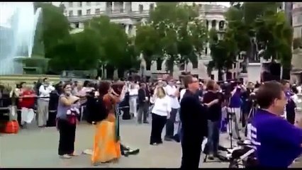 DAVID ICKE- PÄDOPHÄLIE DER ELITE-DEUTSCH- MUTIGE REDE!