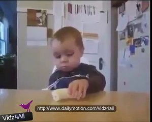 Hahaha Kela khana etna mushkil Funny vidz4all