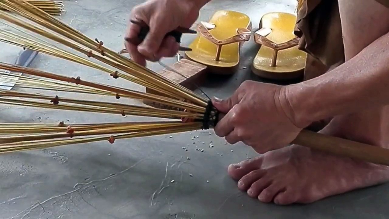 How to make a coconut broom 002 ( Handmade coconut Broom)