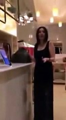 فضيحة عبير صبرى و فريال يوسف‬ فى مول فى الامارات