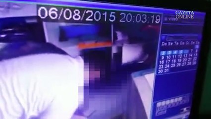 Assaltante rende funcionários e rouba R$ 20 mil em smartphones