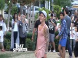 Justin Bieber se arrisca no futebol e mostra estilo