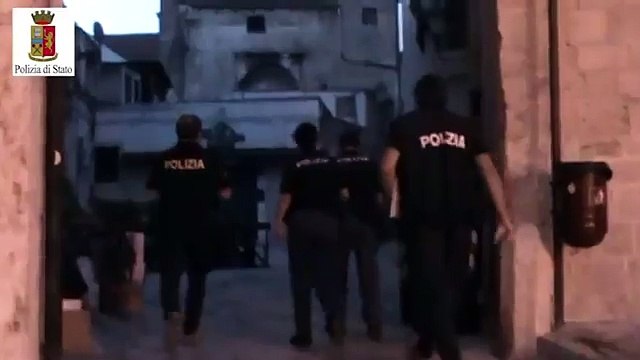 Barletta - Assolda killer per uccidere l'ex marito: arrestata insieme ai complici (07.08.15)