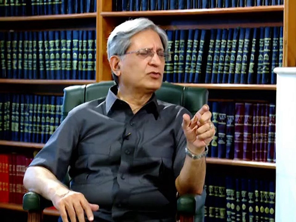 پیپلزپارٹی نے سمجھوتوں کی حکومت کی اور (ن۔لیگ) کے ساتھ مک مکا ہوا،جانئے اعتزازاحسن کی زبانی ،دیکھئے ویڈیو