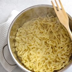 Como fazer Home Made Pasta de maneira fácil