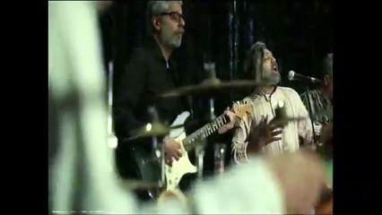 Aasman Ki Oor - Raahi Band   Music Video 2015