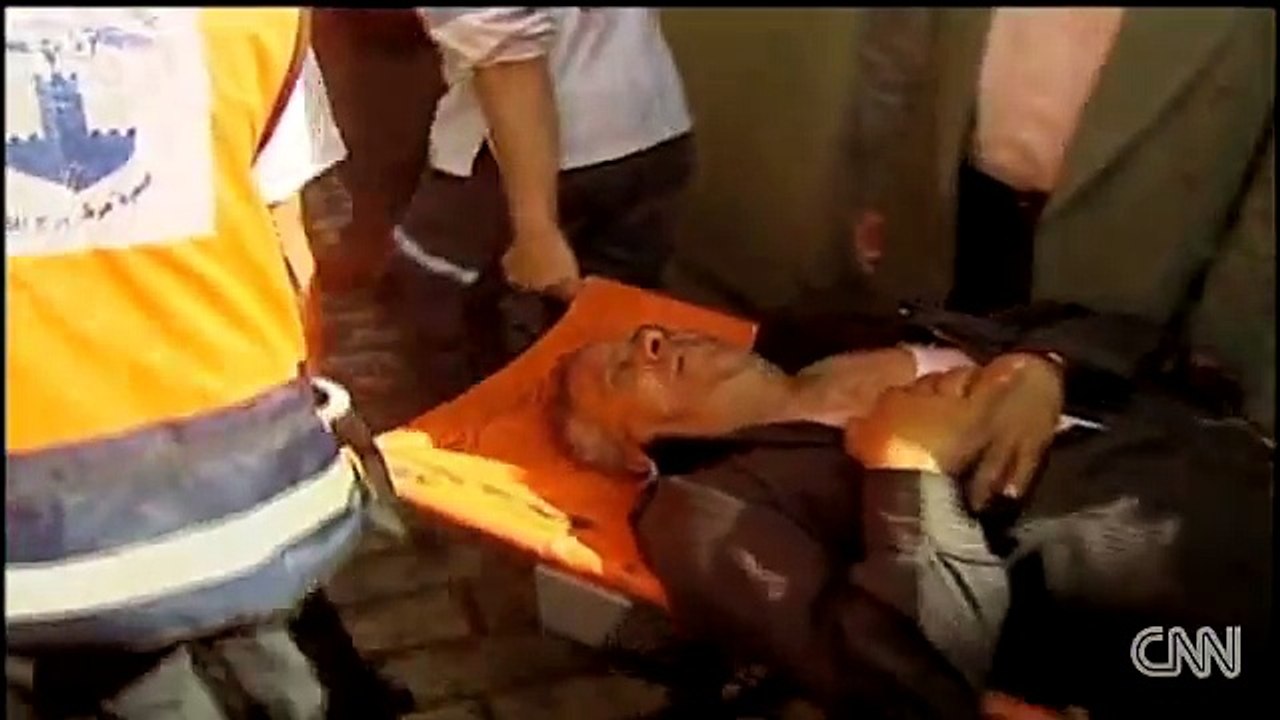 Palestinians clash with Israeli troops at al-Aqsa mosque in Jerusalem