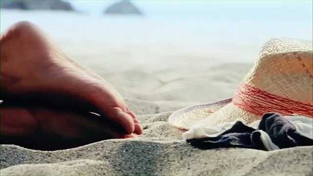 Fiat 500 Topless HD Very Sexy TV Ad 2013 Abarth Cabrio Funny Ad Catrinel Menghia