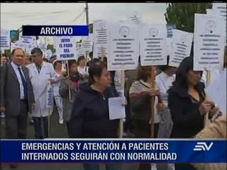 Más médicos se unen al paro