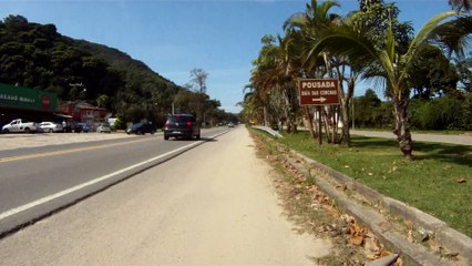Mountain bike nas areias de Ubatuba, SP, Brazil