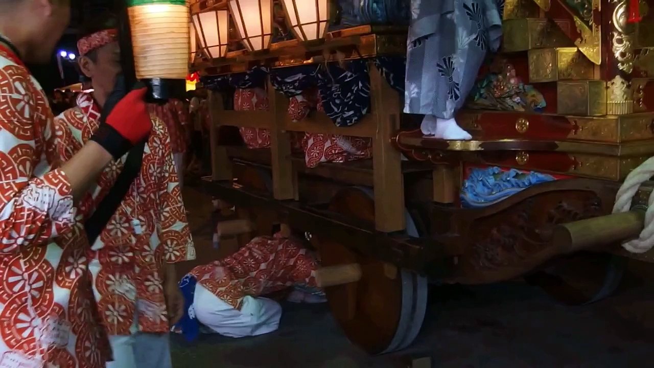 平成２７年　秩父川瀬祭　番場町の屋台　夜の本町交差点　２０１５．７．１９　Chichibu Kawase Matsuri