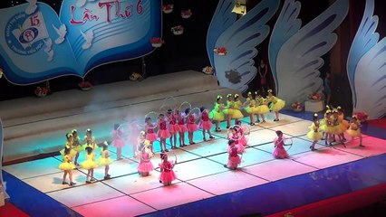 Mái trường nơi học bao điều hay - Thầy Tuyên, khối 2+4 THDL Đoàn Thị Điểm