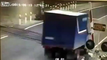 LiveLeak - Trip to vodka store goes tits up-copypasteads.com