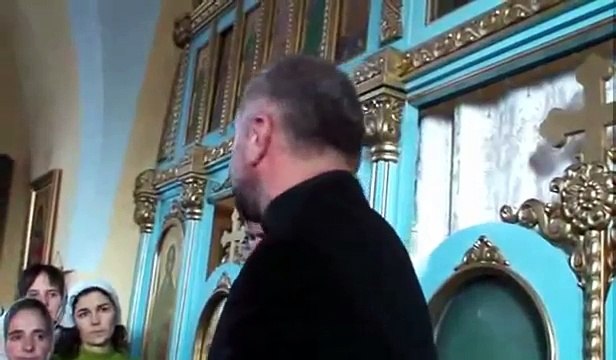Vladimir Pustan in Biserica Ortodoxa de la Mosuni (varianta intreaga si sincronizata) ©