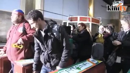 First edition of the "No Pants" subway ride in Bucharest