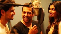 Salman Khan Singing 'Main Hoon Hero Tera' With Sooraj Pancholi & Athiya Shetty