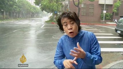 Typhoon Soudelor slams into Taiwan packing savage winds