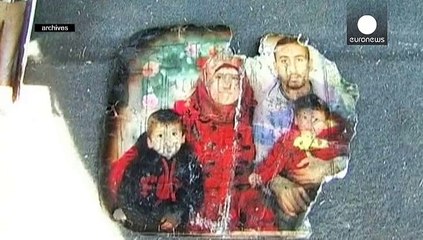 Le père du bébé palestinien brûlé vif meurt à son tour (euronews (en français))