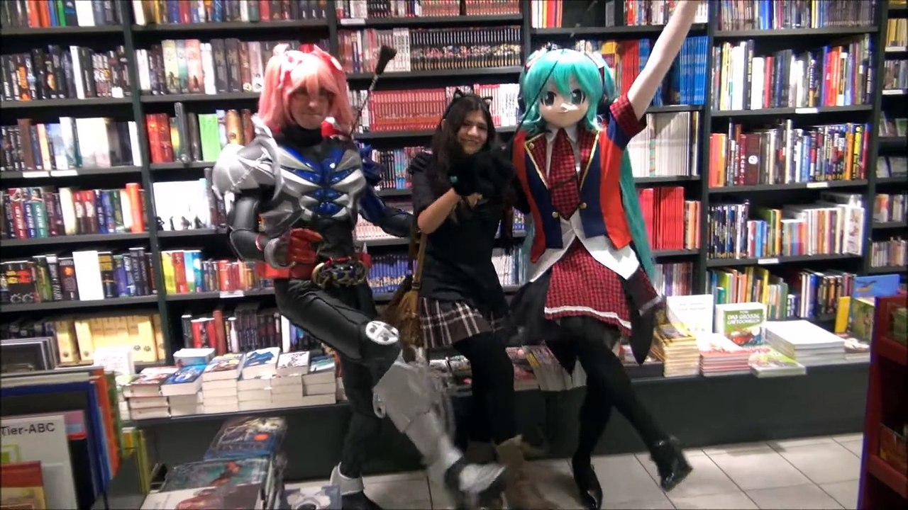 Dirty Otaku Thuringer Klosse Dancing - Featuring AKB48 Miku X Kamen Rider Kiva Madoka