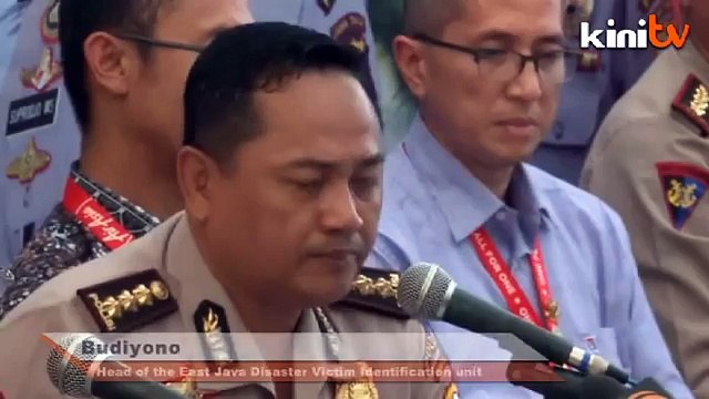 Nahas pesawat AirAsia: Mayat mangsa pertama dikenal pasti