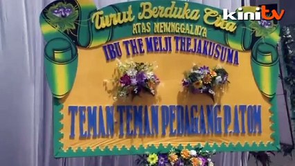 Dasar laut gelap, penuh lumpur tangguh tugas penyelam