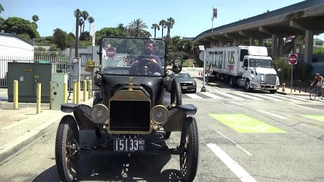 US enthusiasts mark 100 years since Ford's trans-America drive