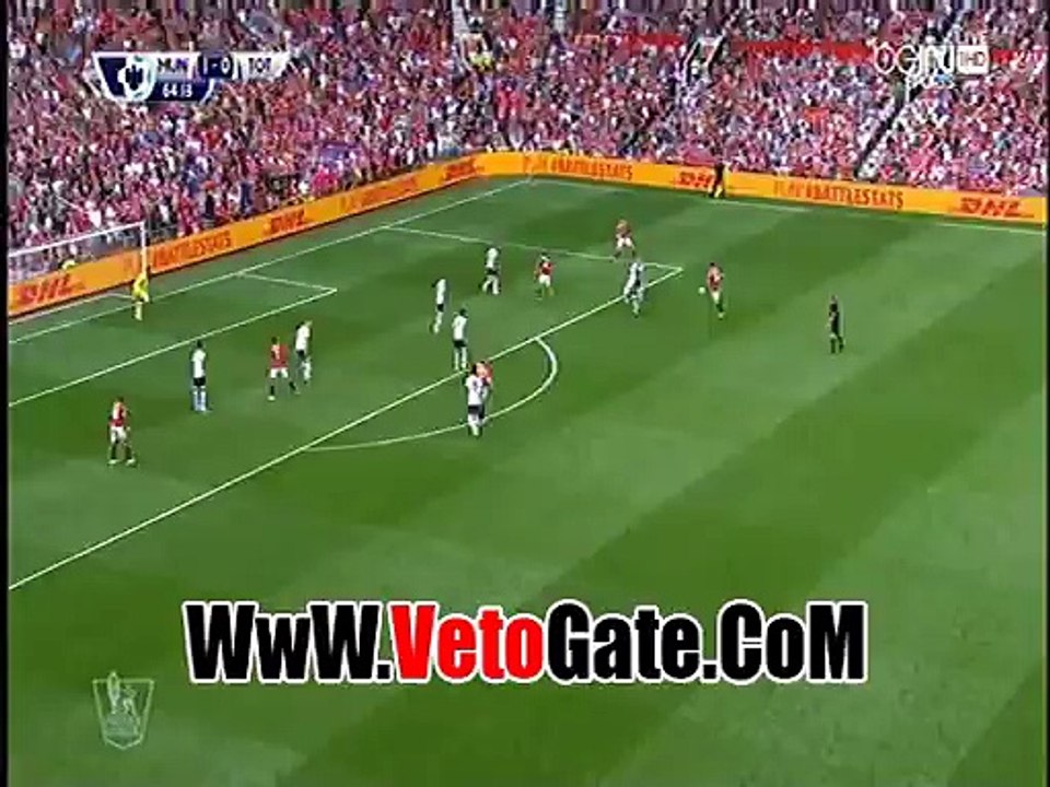 "اشلى يونج"يهدر فرصه الهدف الثانى للمان يونايتد امام توتنهام