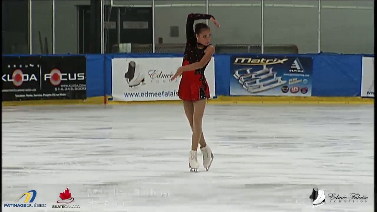 Novice Dames Gr.1 Prog. Court - Échauffement 4 (REPLAY) (2015-08-08 15:38:53 - 2015-08-08 17:44:40)