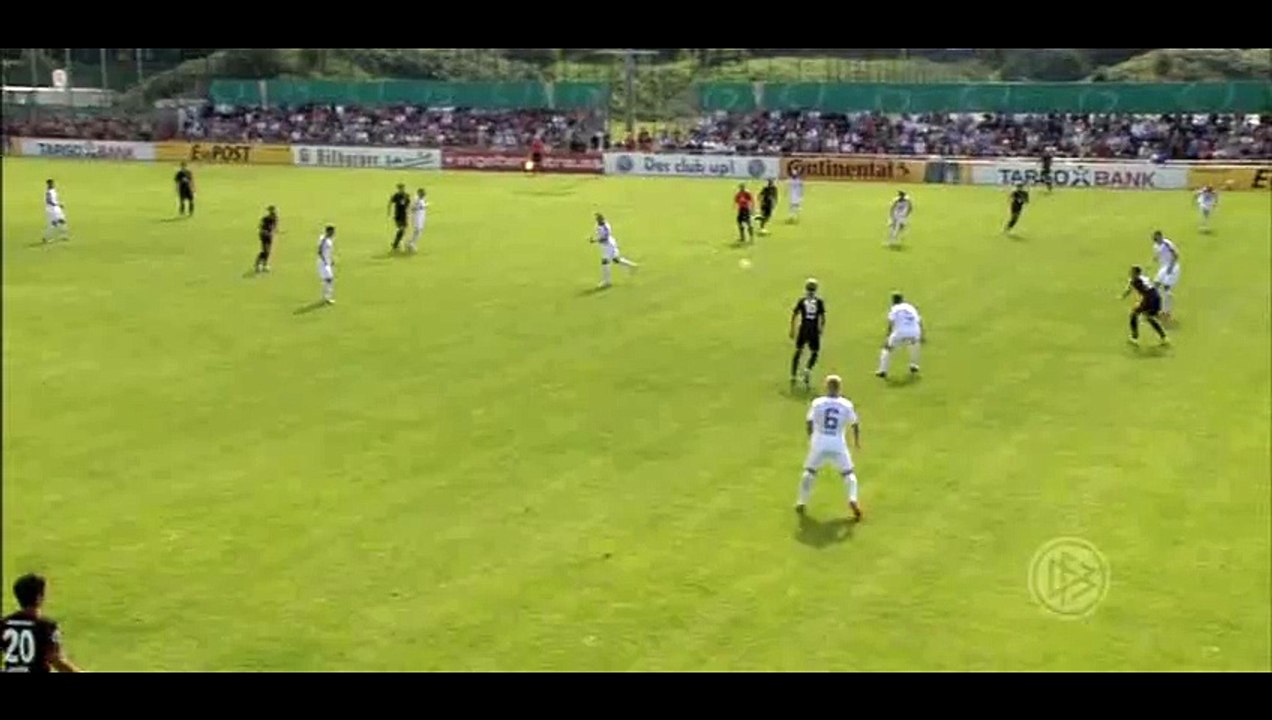 Goal Castaignos - Bremer 0-1 Eintracht Frankfur...
