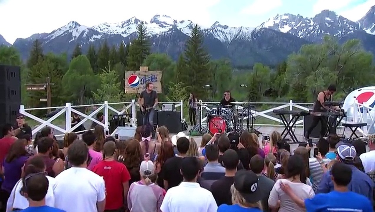 Cher Lloyd - Just Be Mine #PepsiSummerSolstice