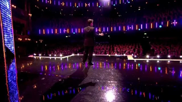 MICHAEL McINTYRE - Royal Variety Performance 2010