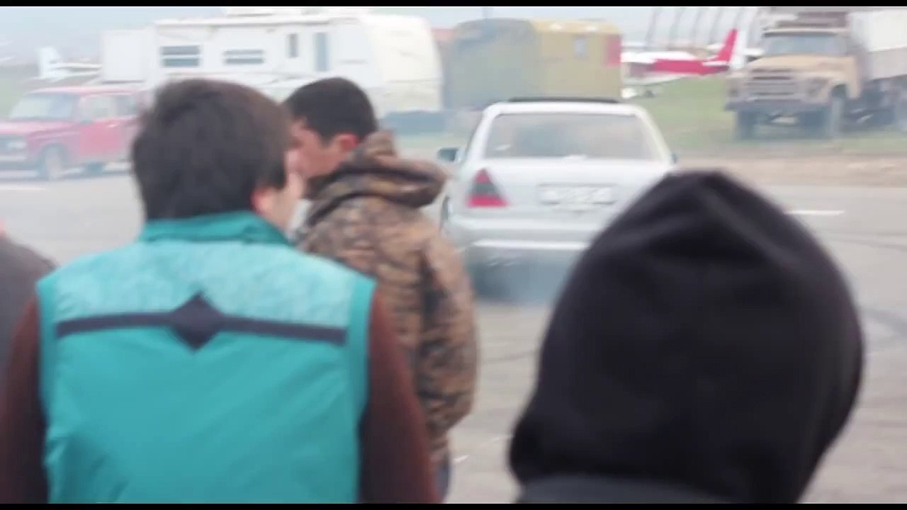 Burnout - Mercedes Benz: CLS55 AMG, CLS63 AMG, C43 AMG, E500 w124, E55 AMG, Mazda RX-8 & BMW M5