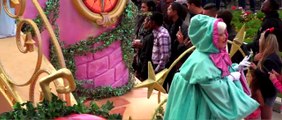 Disneyland Paris - Disney Magic On Parade